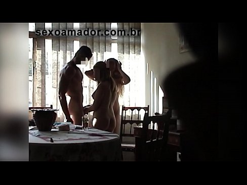 ❤️ Sex-Freunde laden einen riesigen Mann und einen Dreier mit ihm ein ️❌ Russian porn bei porn de.kassavrn.ru ️❤
